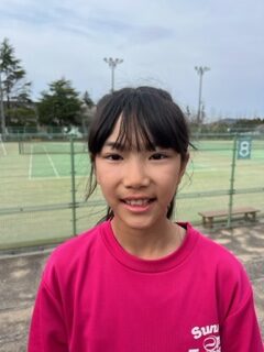 足立　亜音 ANNE ADACHI